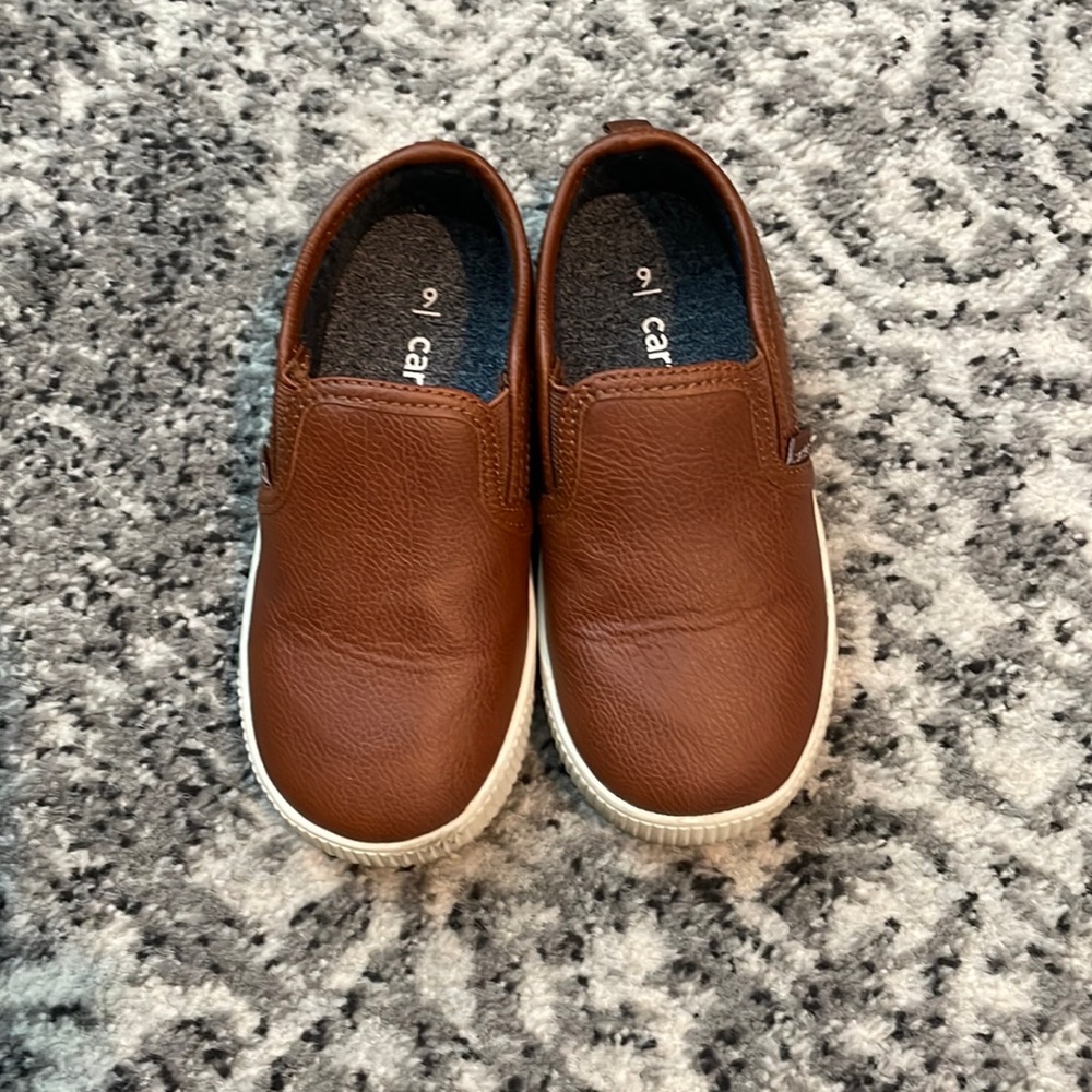 Carter’s boys 9T brown leather slip on shoes